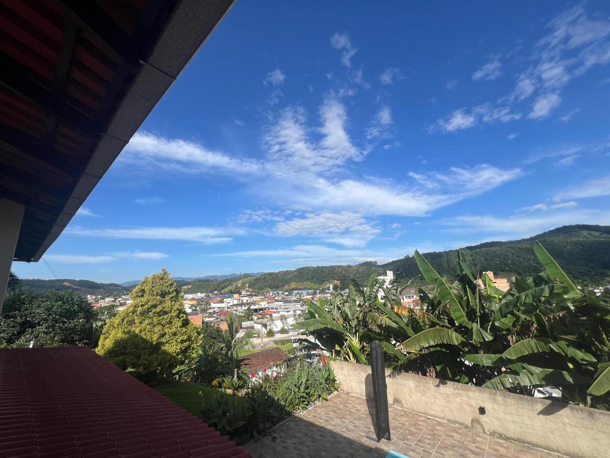 Casa Com Visao Panoramica No Centro De Nova Trento Apartment Exterior foto